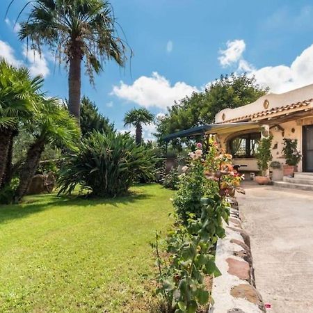 Villa Con Immenso Giardino Orosei Luaran gambar