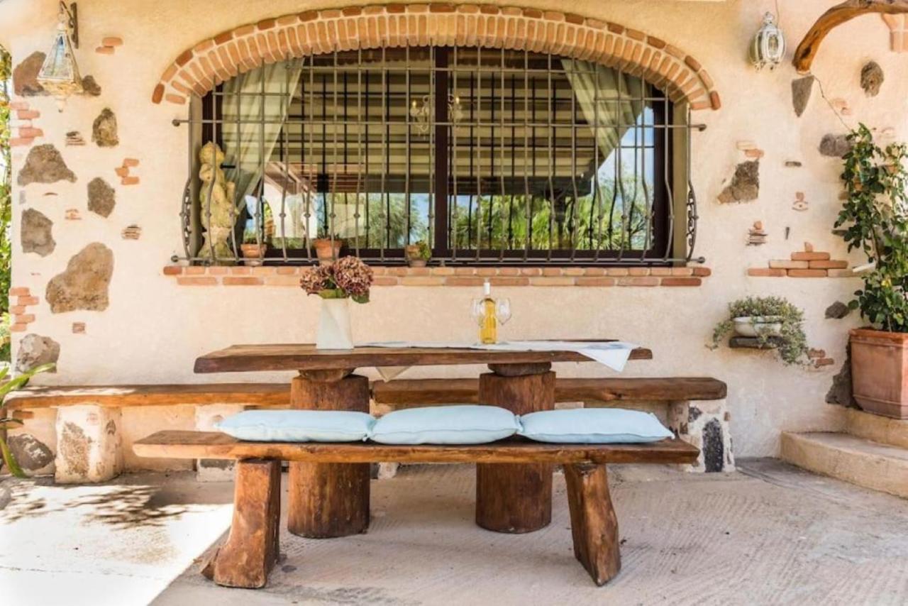 Villa Con Immenso Giardino Orosei Luaran gambar