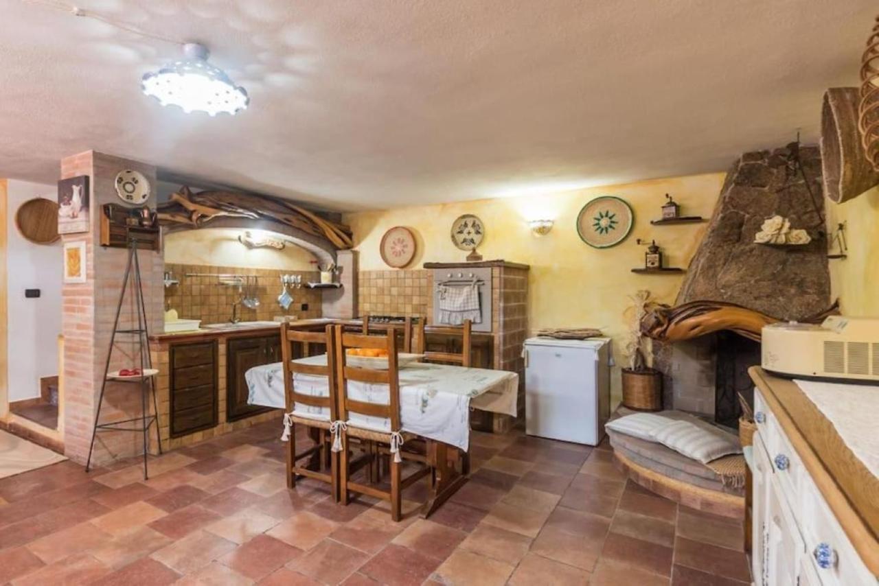 Villa Con Immenso Giardino Orosei Luaran gambar