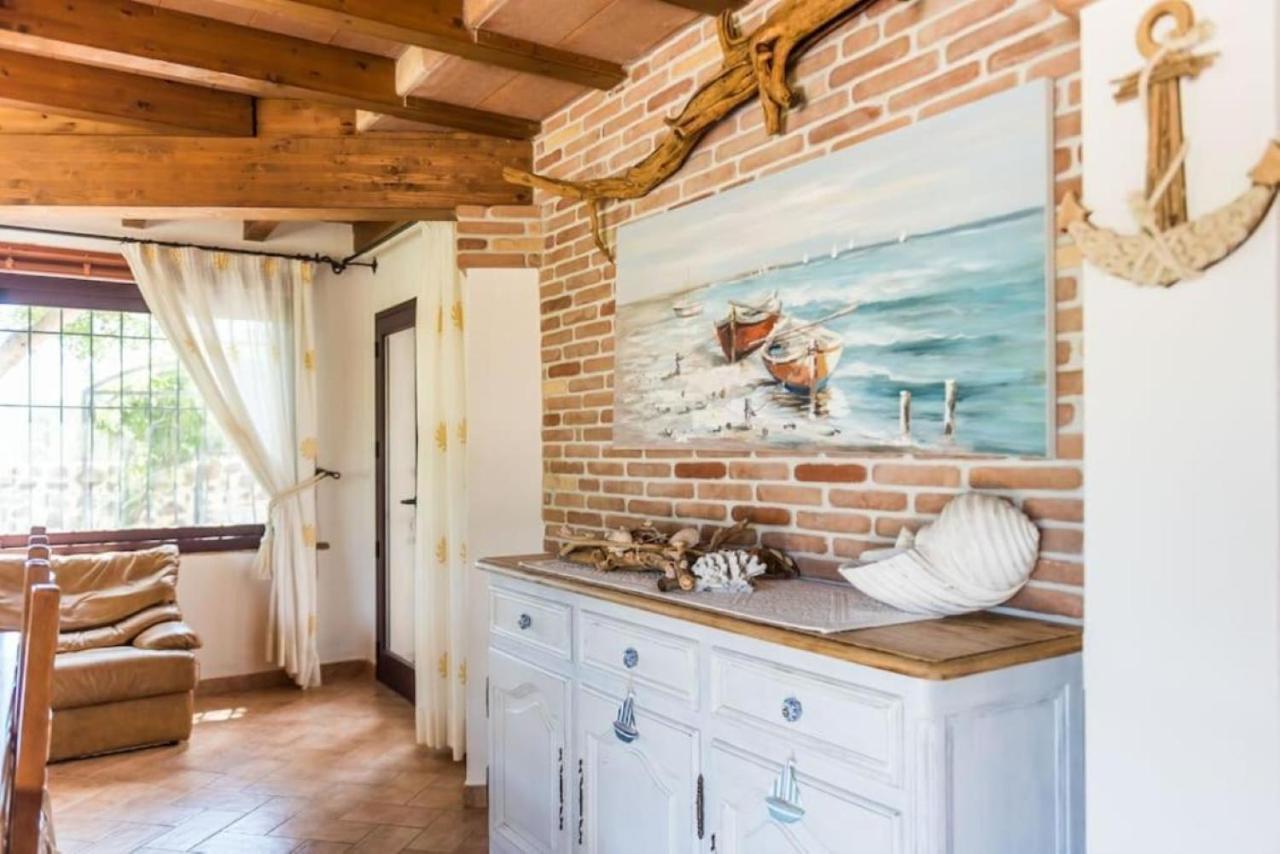 Villa Con Immenso Giardino Orosei Luaran gambar