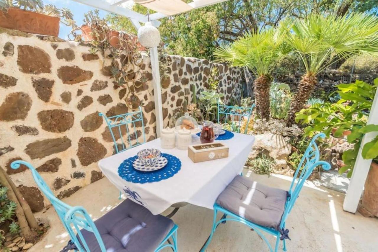 Villa Con Immenso Giardino Orosei Luaran gambar